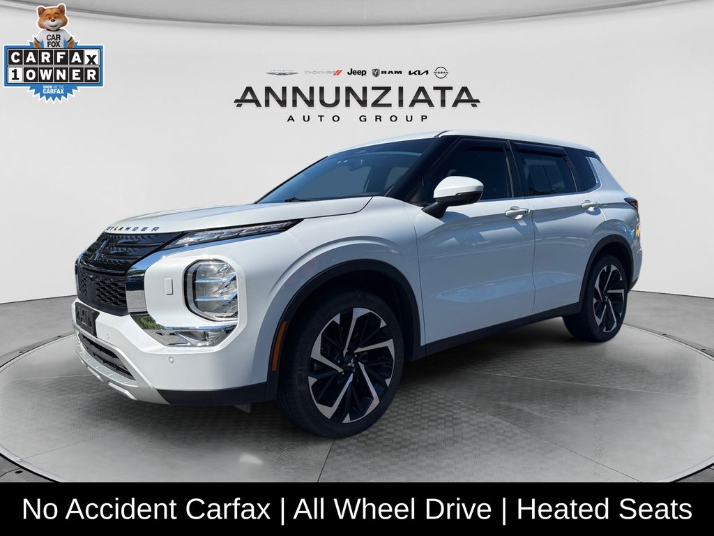 2023 Mitsubishi Outlander SE