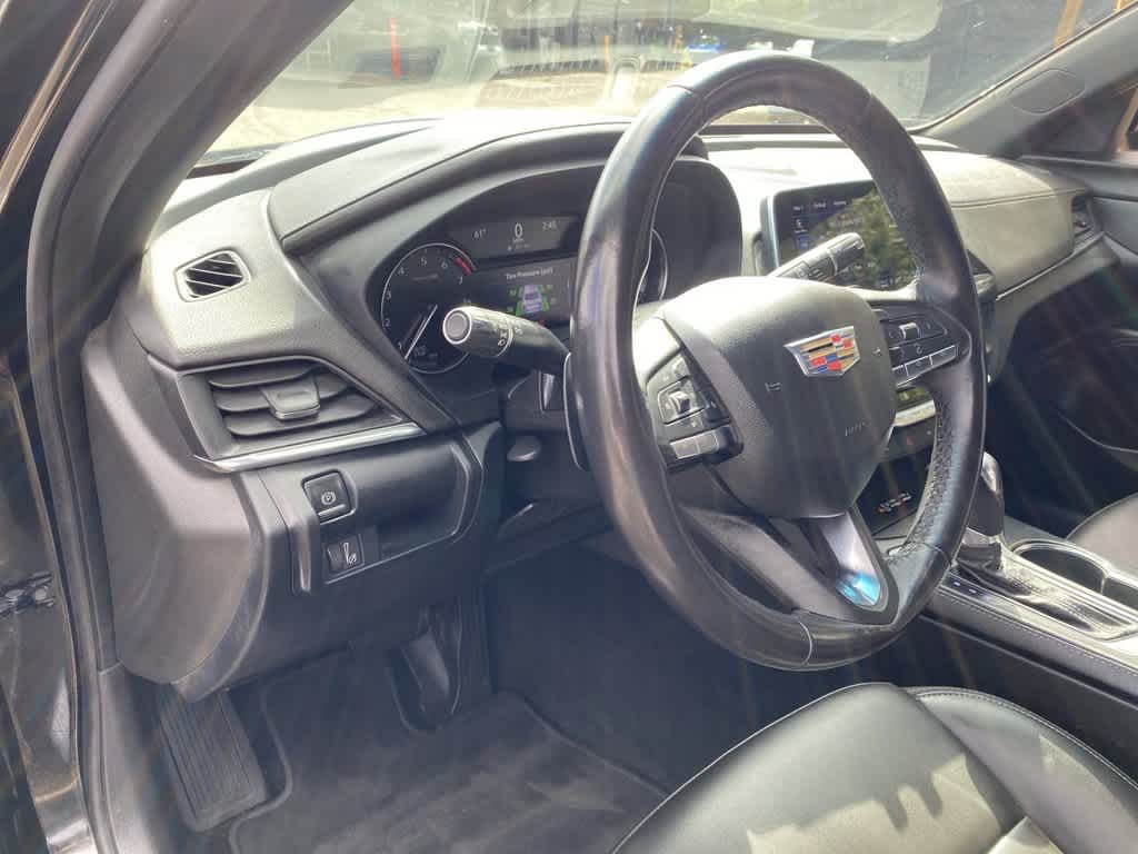 2024 Cadillac CT4