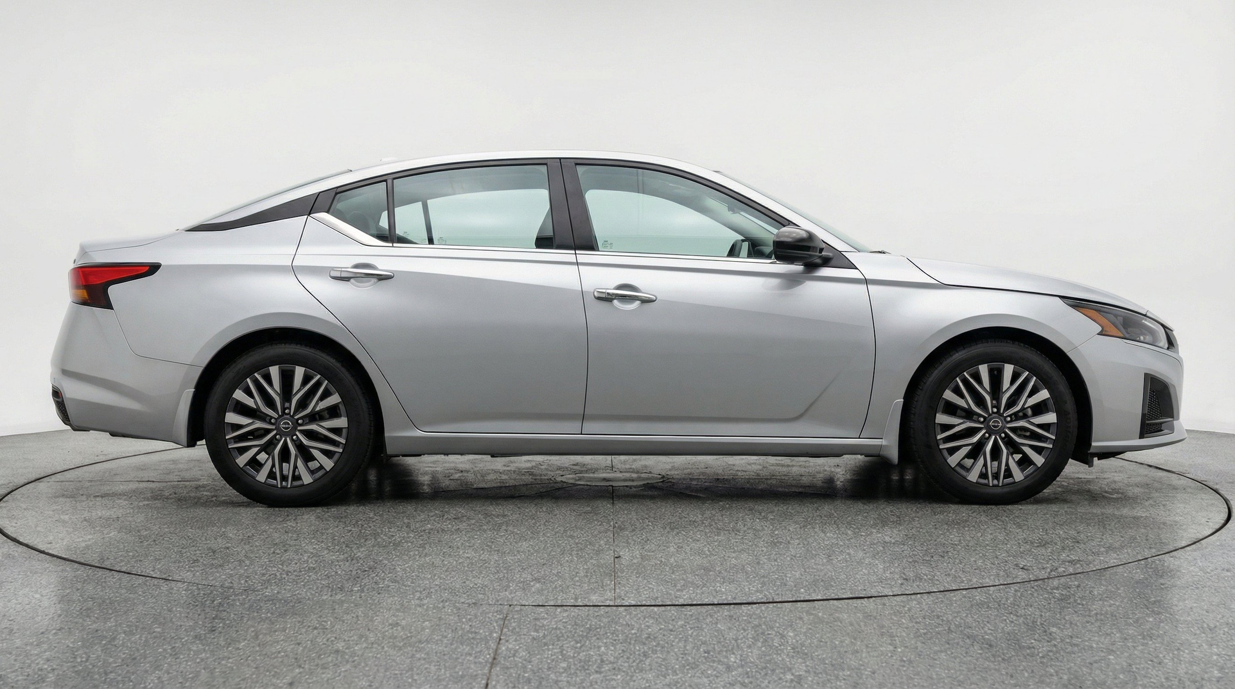 Thumbnail: 2025 Nissan Altima - 10