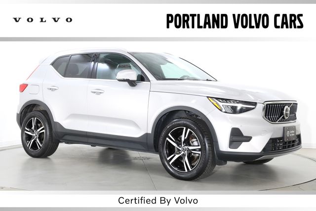 2025 Volvo XC40