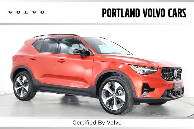 2025 Volvo XC40