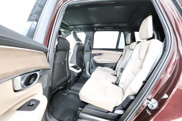2026 Volvo XC90 Plus - Photo 16