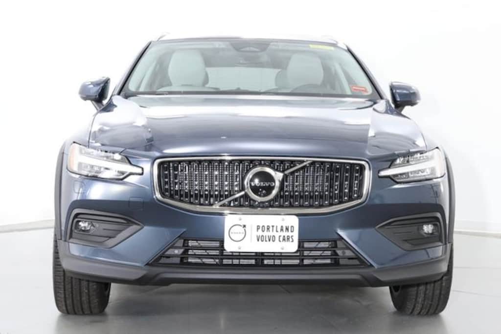 New 2026 Volvo V60 Cross Country B5 Plus Wagon