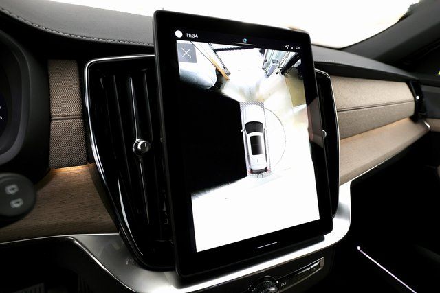2026 Volvo XC90 Plus - Photo 25