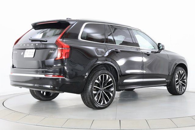 2026 Volvo XC90 Plus - Photo 7