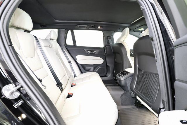 2026 Volvo V60 Cross Country Ultra - Photo 19