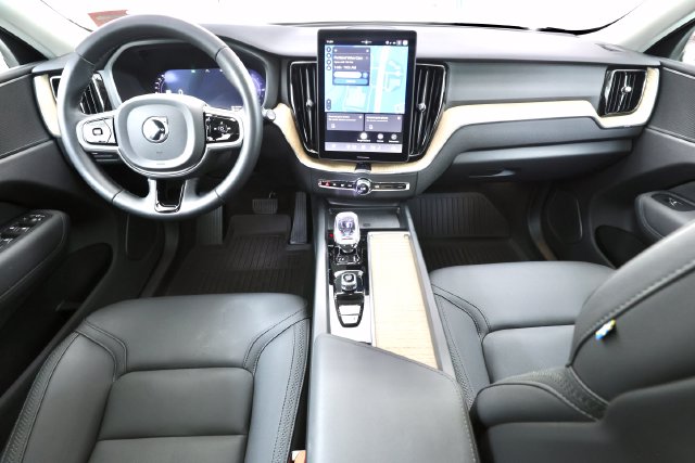 Certified 2026 Volvo XC60 plug-in hybrid T8 Core SUV