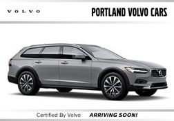  Volvo V90 Cross Country