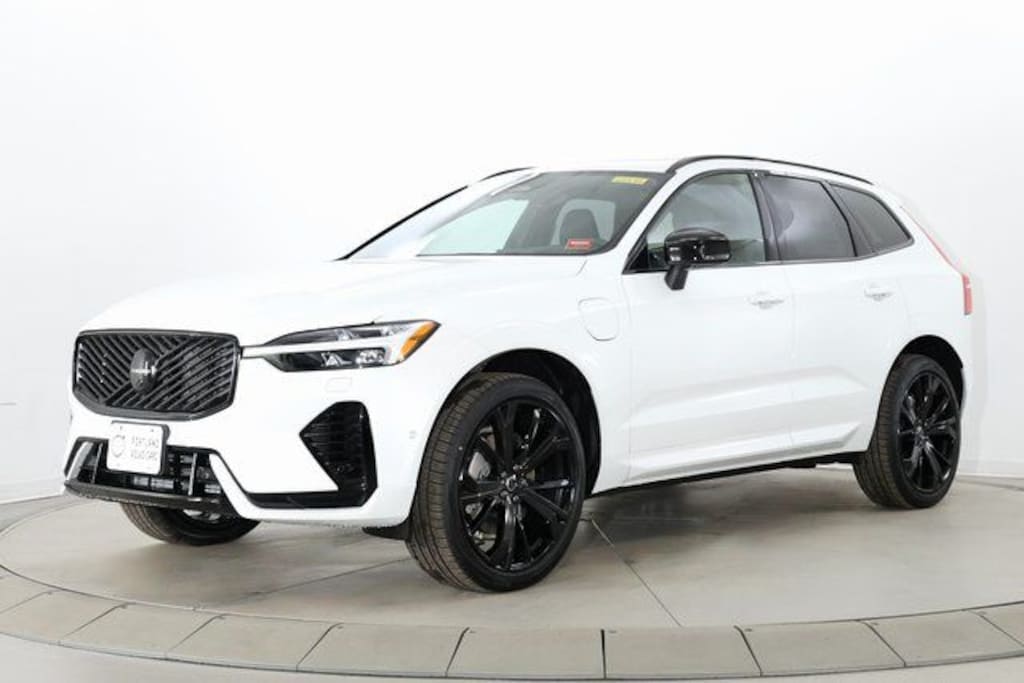 New 2026 Volvo XC60 plug-in hybrid T8 Ultra Black Edition SUV
