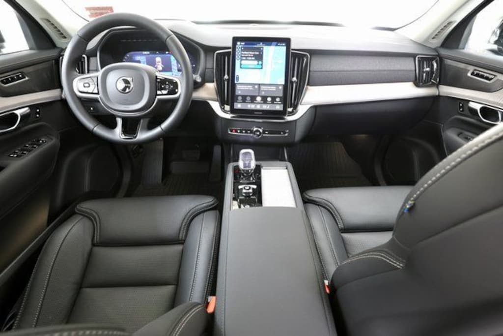 New 2026 Volvo XC90 plug-in hybrid T8 Ultra 7-Seater SUV