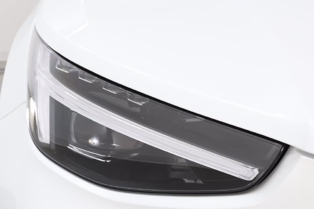 2026 Volvo XC40 Plus - Photo 11