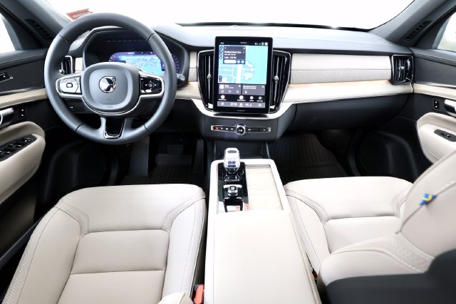 New 2027 Volvo XC90 B5 Core SUV