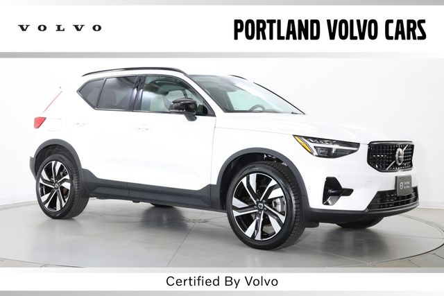 2023 Volvo XC40