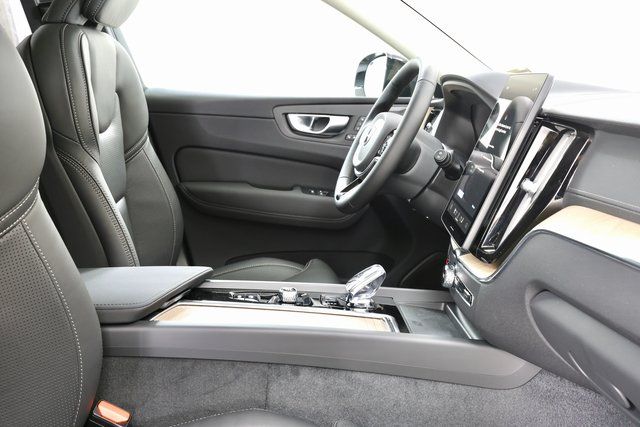 2026 Volvo XC60 Ultra - Photo 21