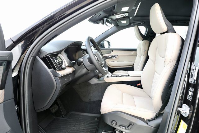 2026 Volvo XC90 Plus - Photo 14