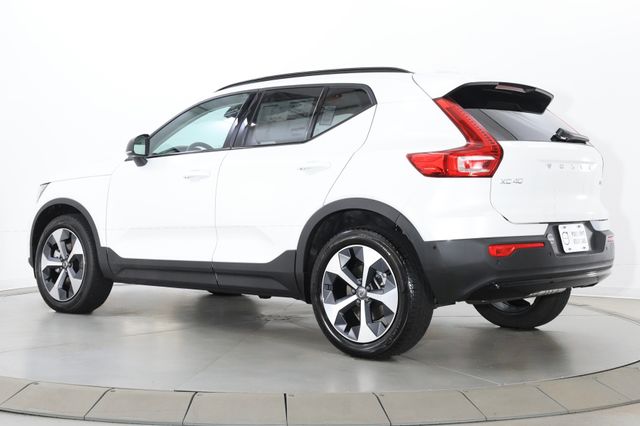 2026 Volvo XC40 Plus - Photo 6