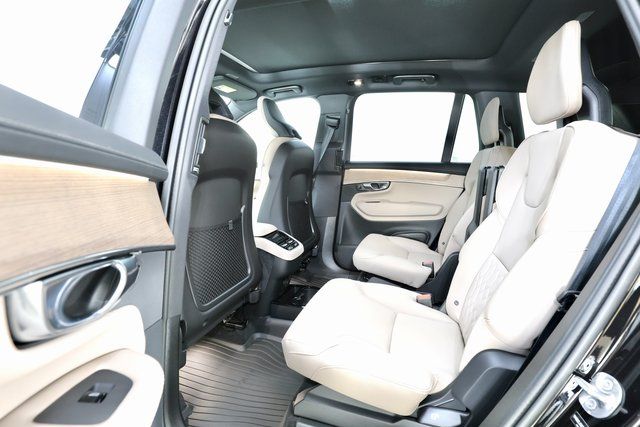 2026 Volvo XC90 Plus - Photo 16
