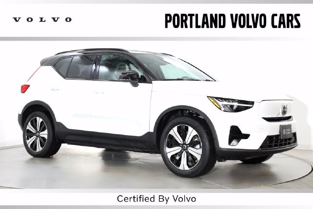 2023 Volvo XC40