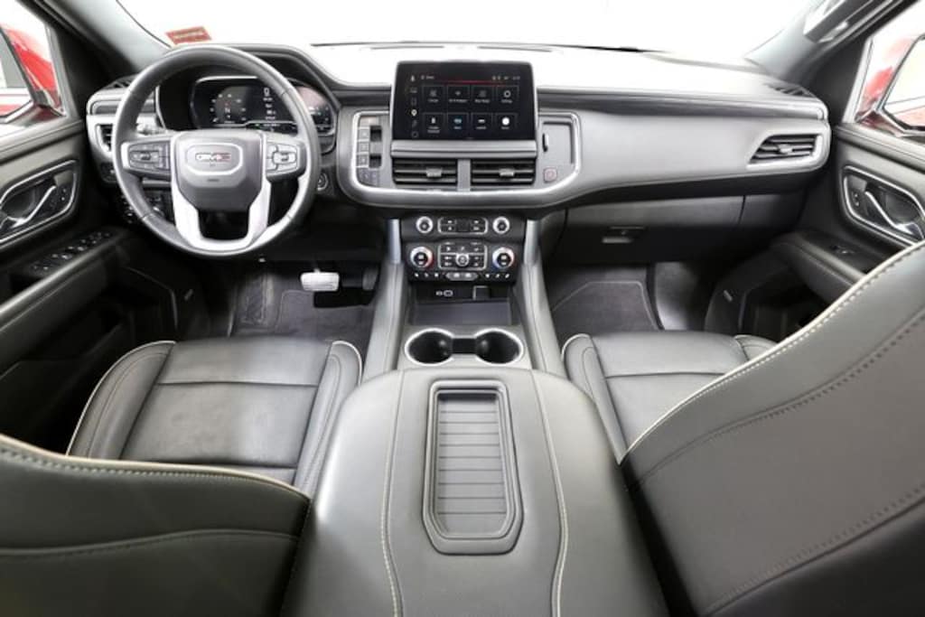Used 2024 GMC Yukon SLT SUV