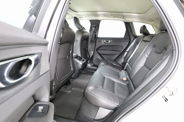 2026 Volvo XC60 Ultra - Photo 16