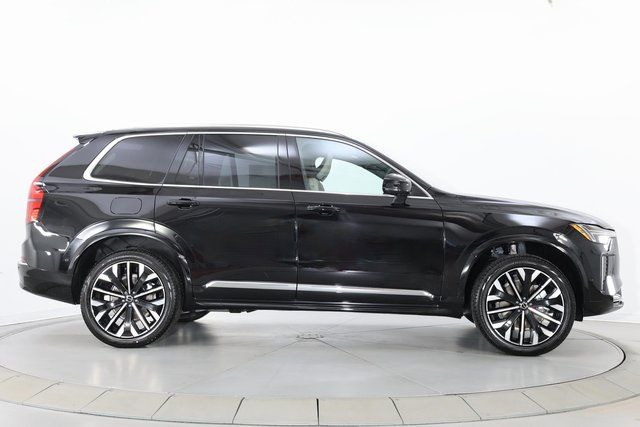 2026 Volvo XC90 Plus - Photo 8