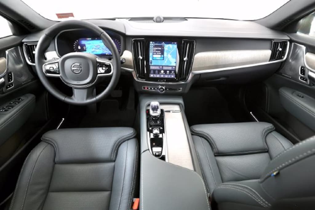 Certified 2024 Volvo V90 Cross Country B6 Ultimate Wagon