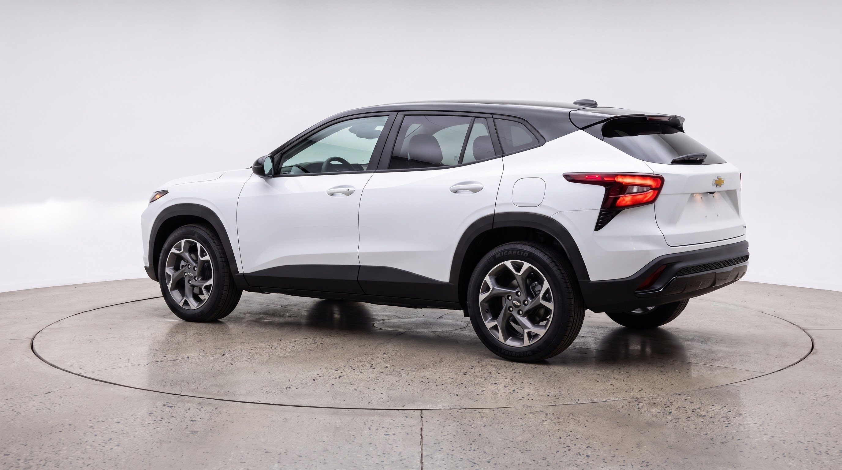 Thumbnail: 2025 Chevrolet Trax - 5