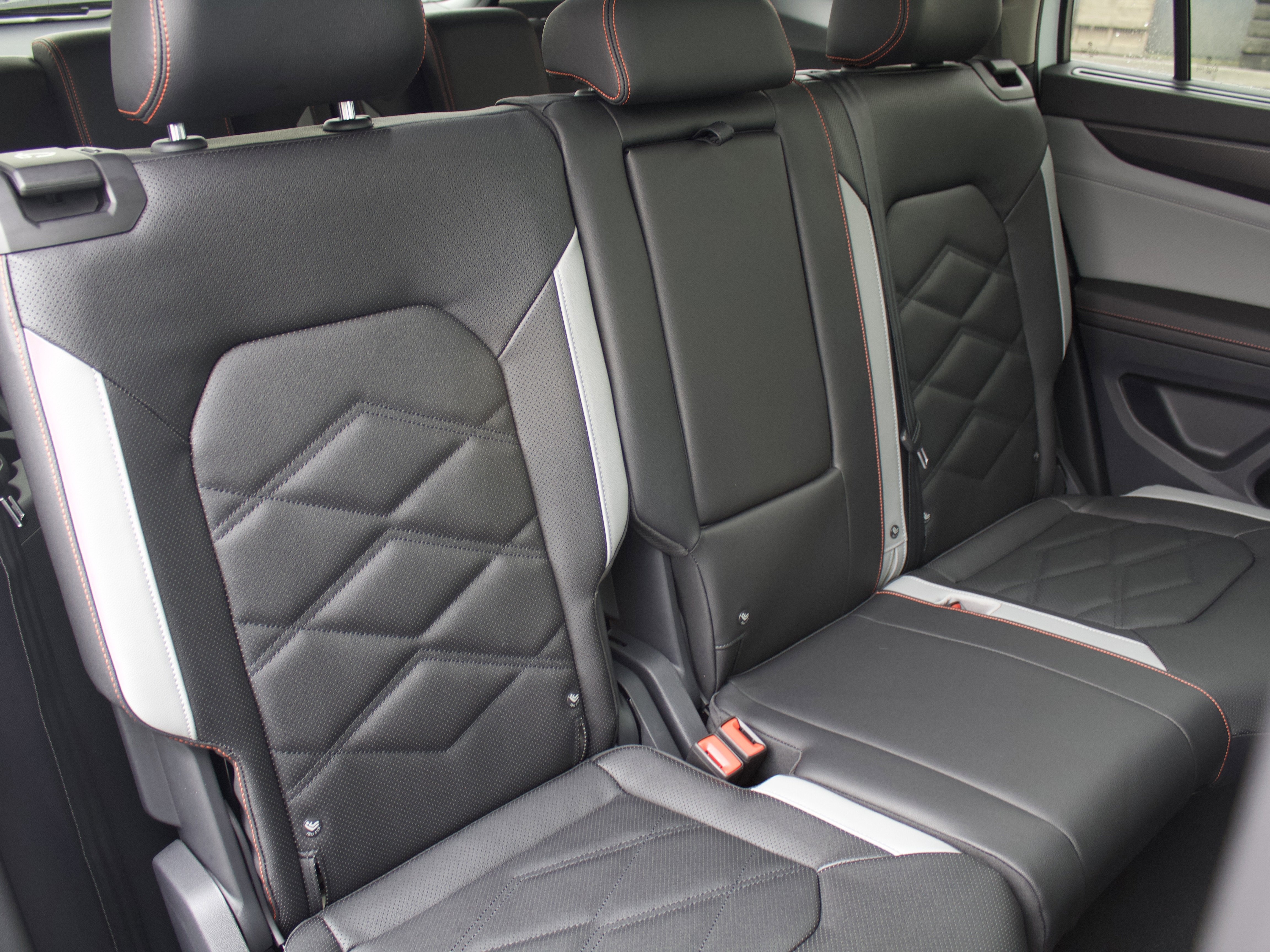 2026 Volkswagen Atlas Atlas Peak Edition - Photo 36
