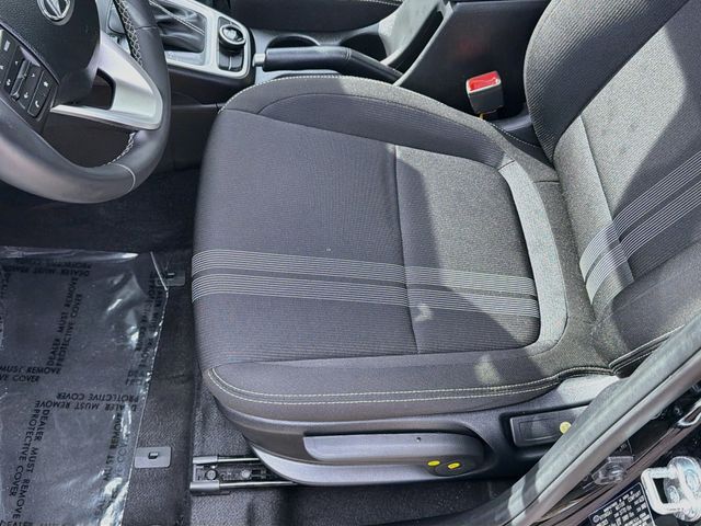 2025 Hyundai Venue SEL - Photo 19