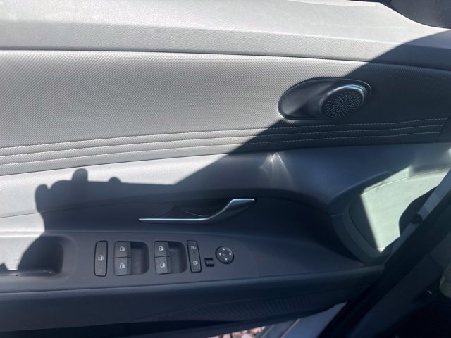 2024 Hyundai Elantra SEL - Photo 12