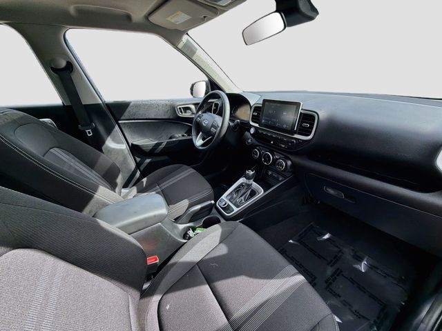 2025 Hyundai Venue SEL - Photo 27