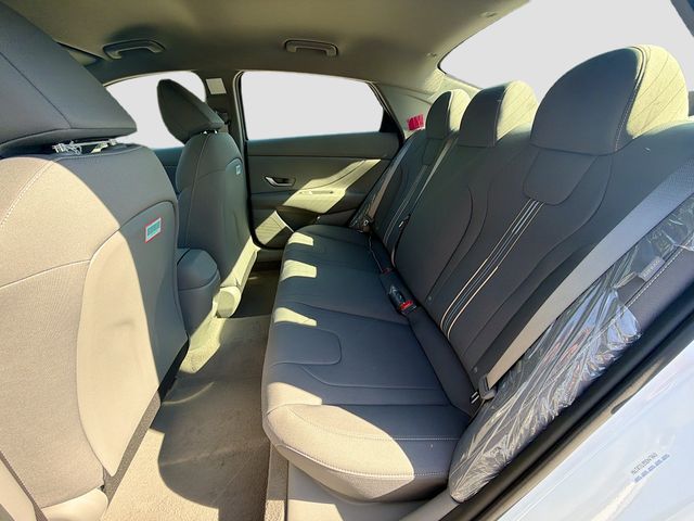 2026 Hyundai Elantra SEL Sport - Photo 23