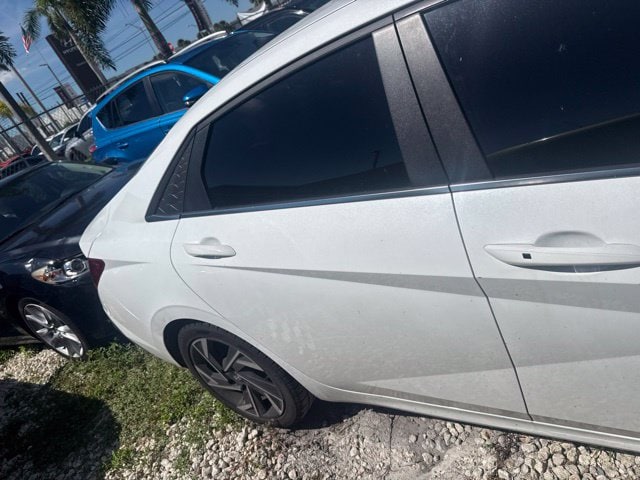 2024 Hyundai Elantra SEL - Photo 5