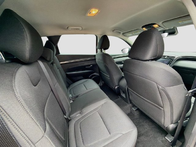 2023 Hyundai Tucson SE - Photo 24