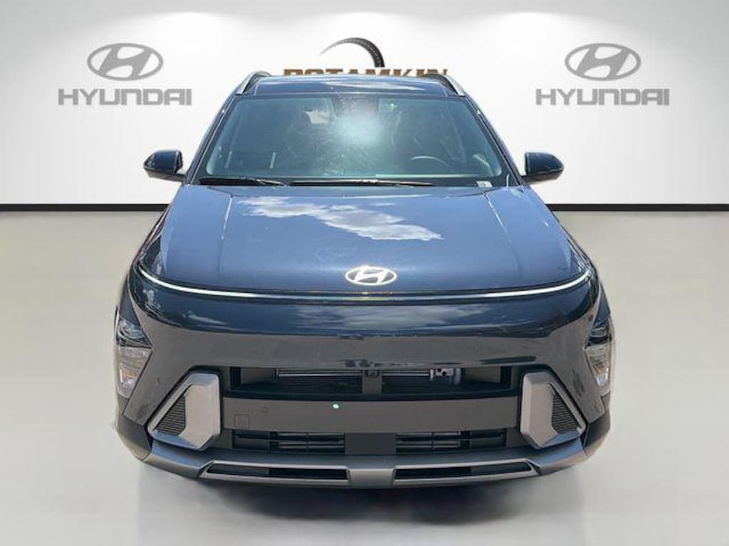 New 2026 Hyundai Kona Limited FWD SUV