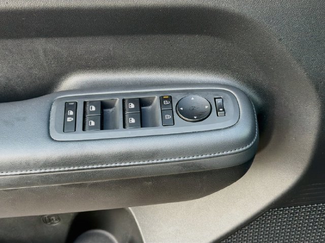 2025 Hyundai Santa Fe SEL - Photo 17