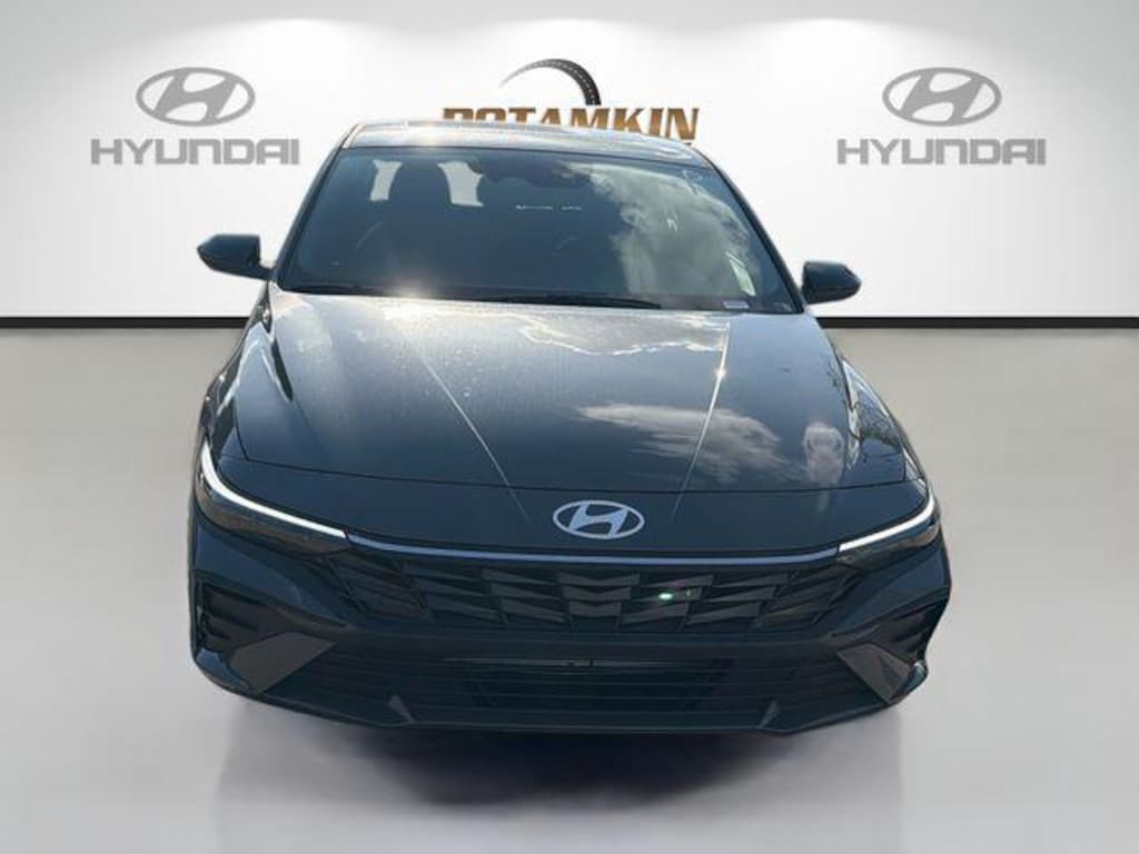 New 2026 Hyundai Elantra SEL Sport Sedan
