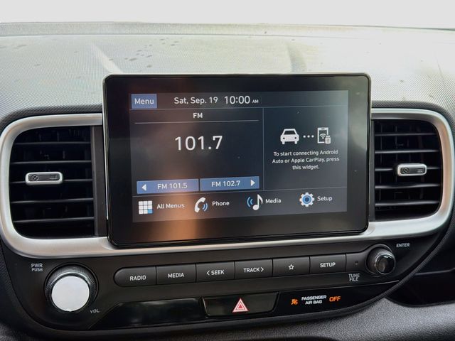 2025 Hyundai Venue SEL - Photo 14