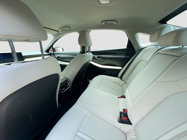 2024 Hyundai Sonata Hybrid SEL - Photo 22