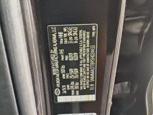 2025 GENESIS GV70 Standard - Photo 32