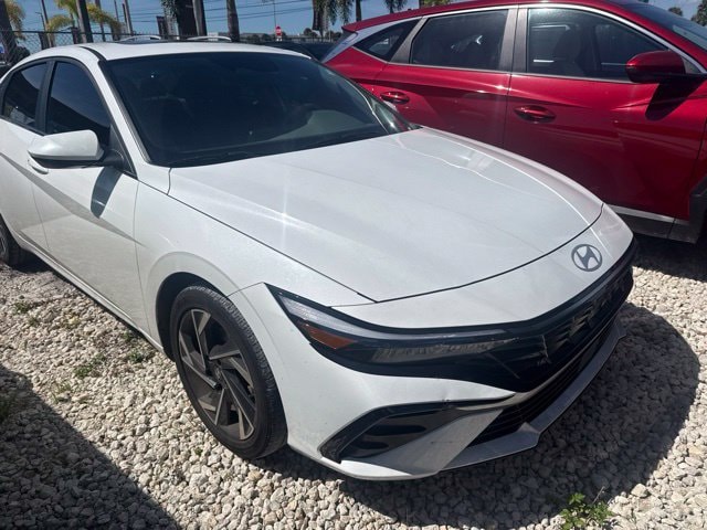 2024 Hyundai Elantra SEL - Photo 3