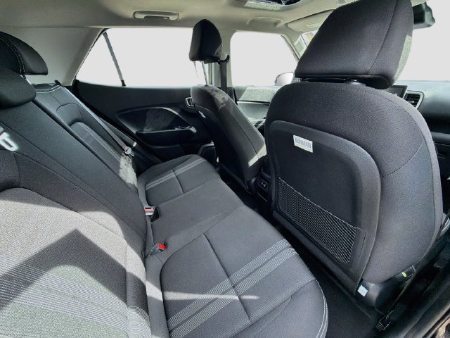 2025 Hyundai Venue SEL - Photo 26