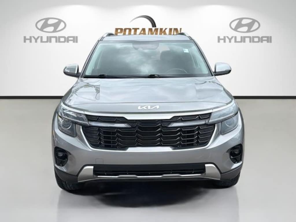Used 2025 Kia Seltos EX SUV