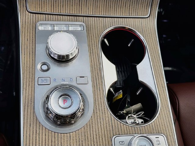 2025 GENESIS GV80 Prestige - Photo 17