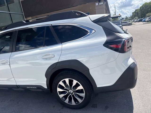 2023 Subaru Outback Limited - Photo 8