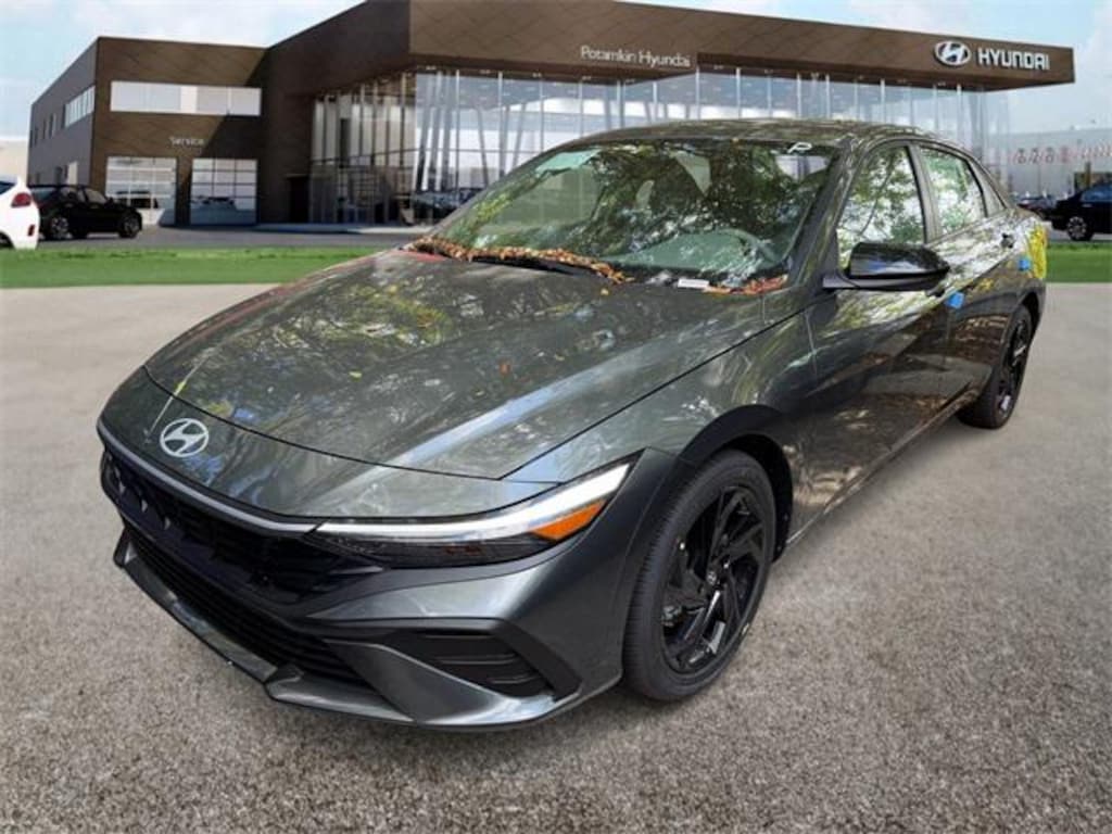 Used 2026 Hyundai Elantra SEL Sport Sedan