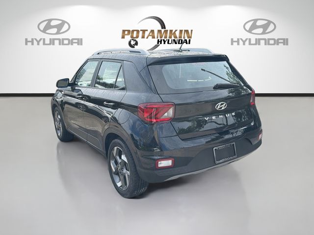 2025 Hyundai Venue SEL - Photo 7