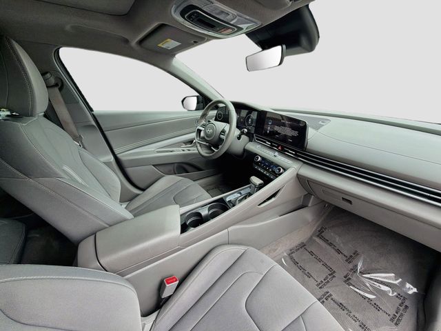 2025 Hyundai Elantra SEL - Photo 26