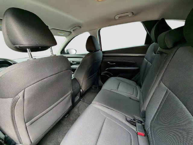 2023 Hyundai Tucson SE - Photo 22