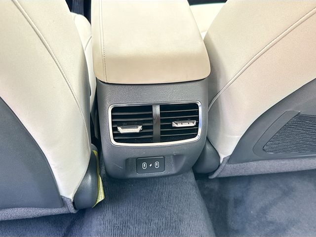 2024 Hyundai Sonata Hybrid SEL - Photo 23
